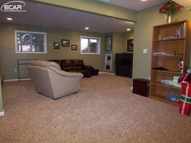 11222 Coldwater Road Flushing, MI 48433 - Photo 17 of 34 20459960-16.JPG