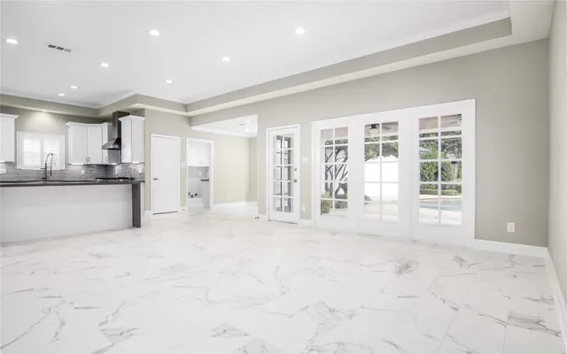 $724,219 | 10710 Russett Drive, Houston, TX 77042