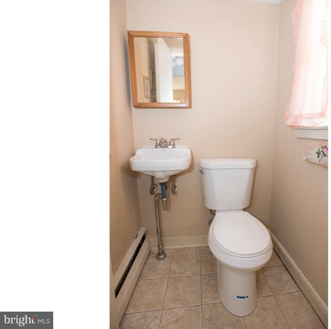 373 Ainslie Road Abington, PA 19006 - Photo 12 of 15 Gallery Image 12
