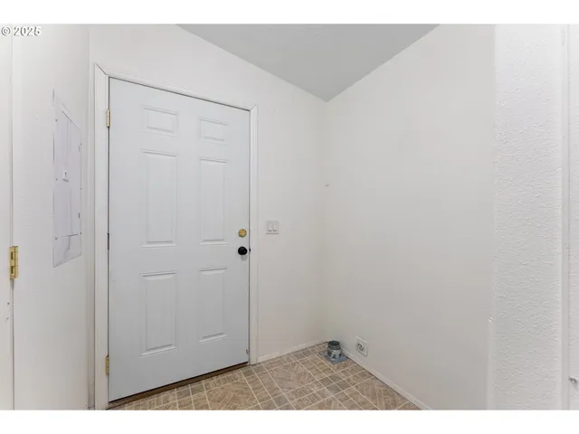 $229,000 | 105 I Street, Riddle, OR 97469