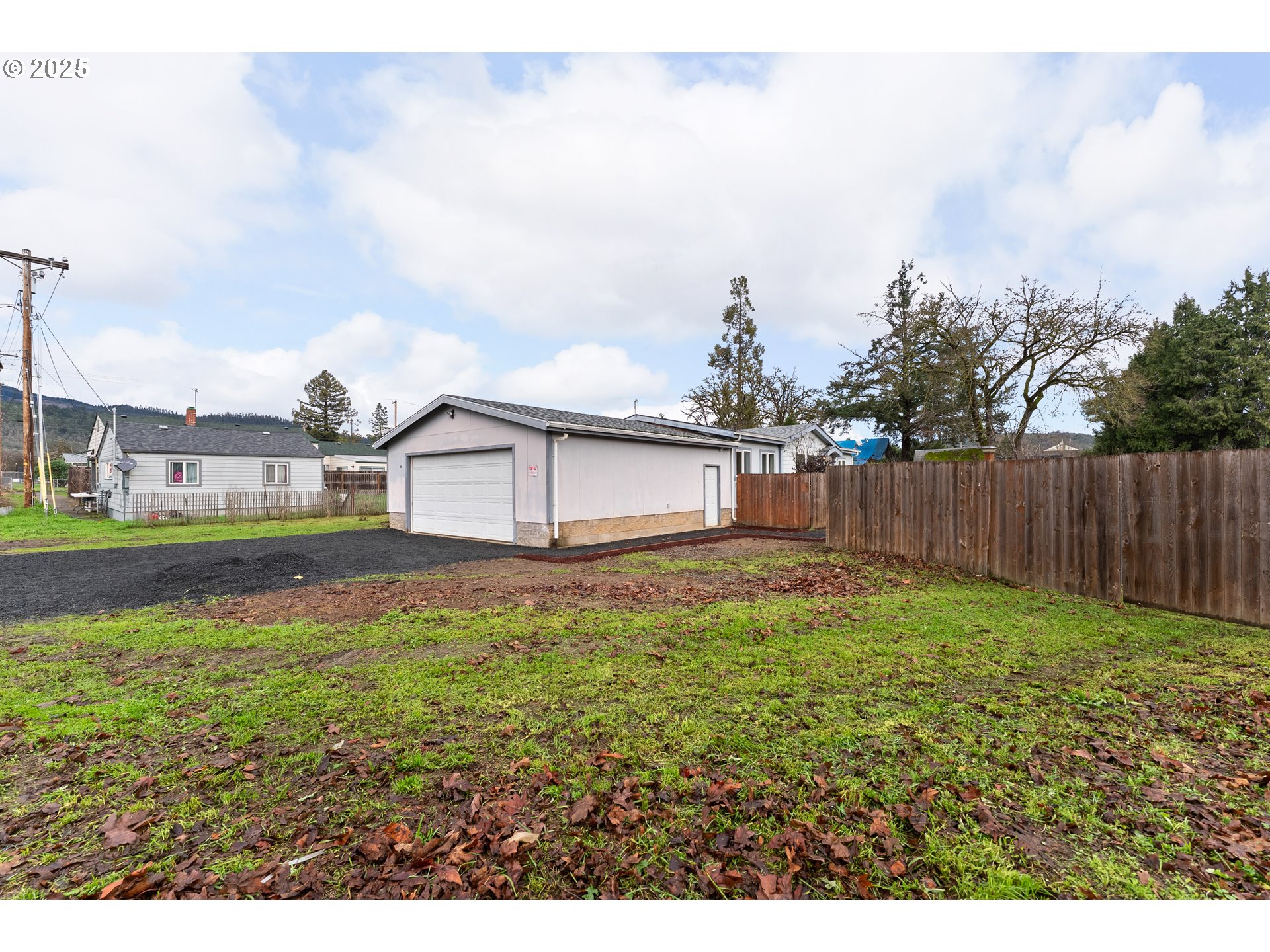 105 I Street Riddle, OR 97469 - Photo 28 of 42