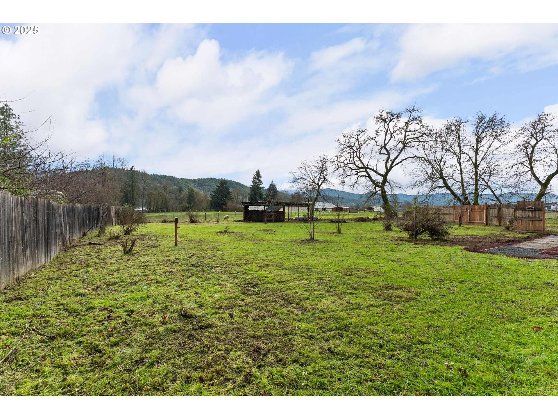 105 I Street Riddle, OR 97469 - Photo 31 of 42