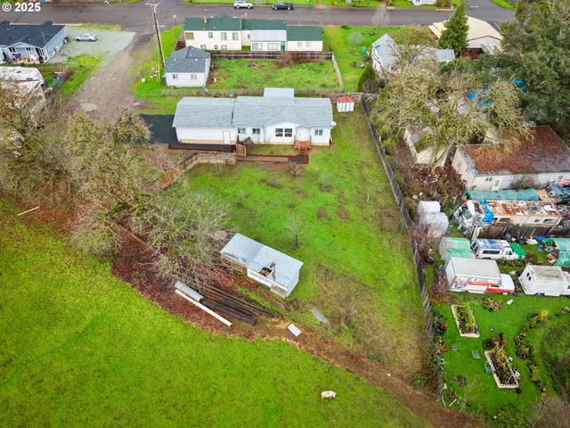 $229,000 | 105 I Street, Riddle, OR 97469