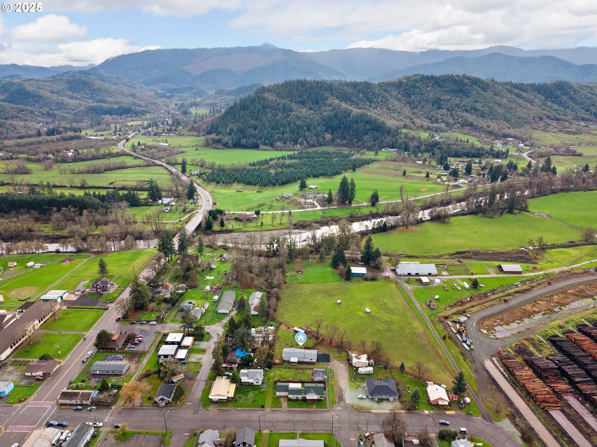 105 I Street Riddle, OR 97469 - Photo 38 of 42