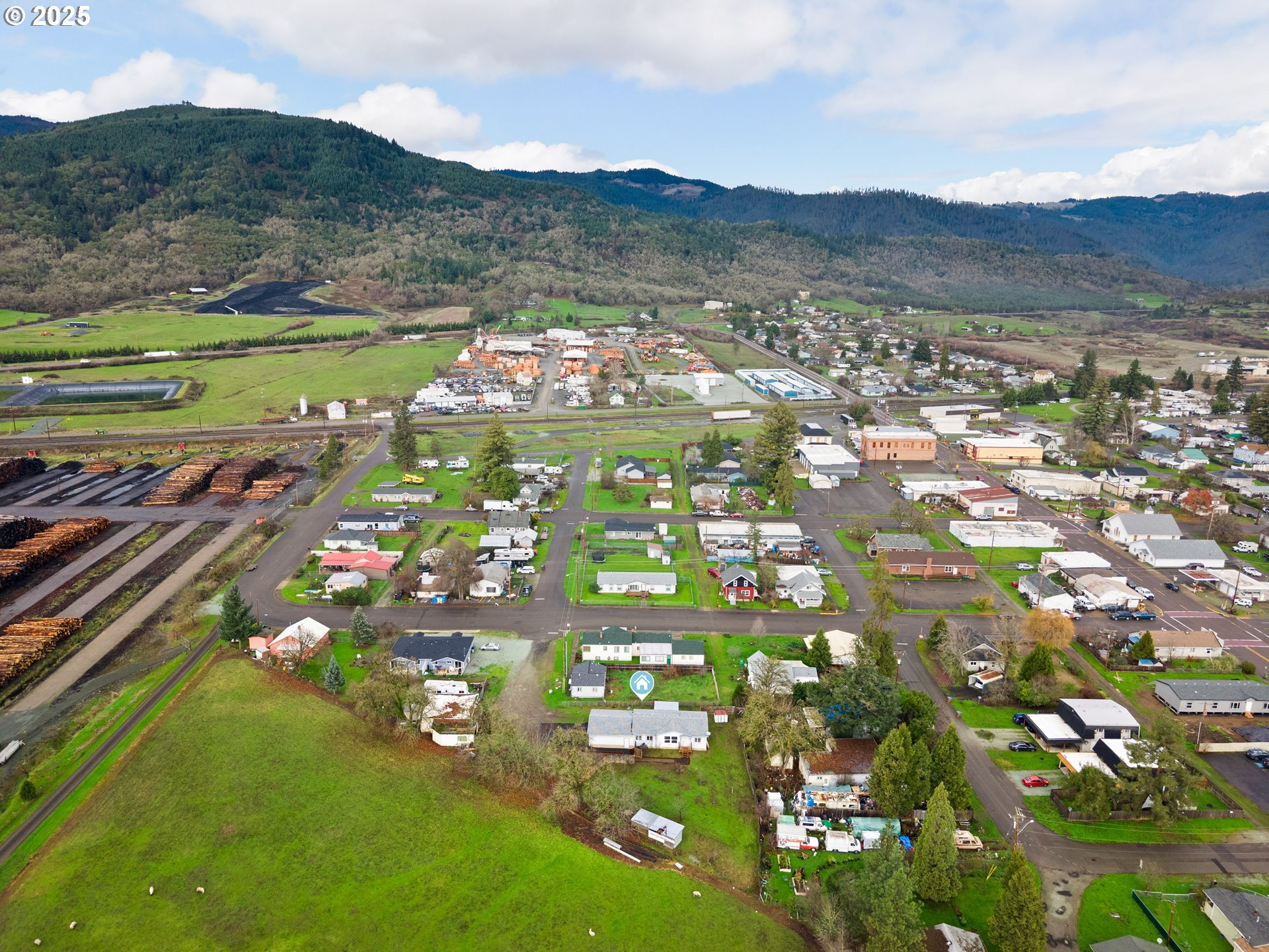 105 I Street Riddle, OR 97469 - Photo 40 of 42