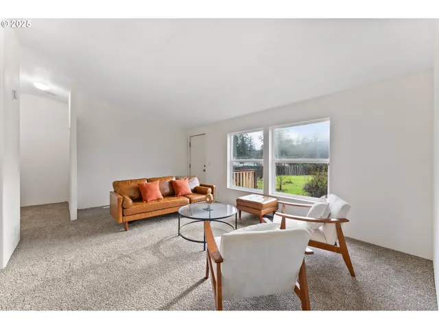 $229,000 | 105 I Street, Riddle, OR 97469