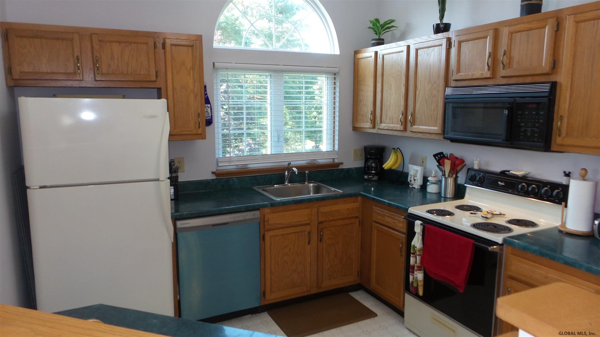 724 Ridge Circle Troy, NY 12182 - Photo 8 of 20 Photo 8