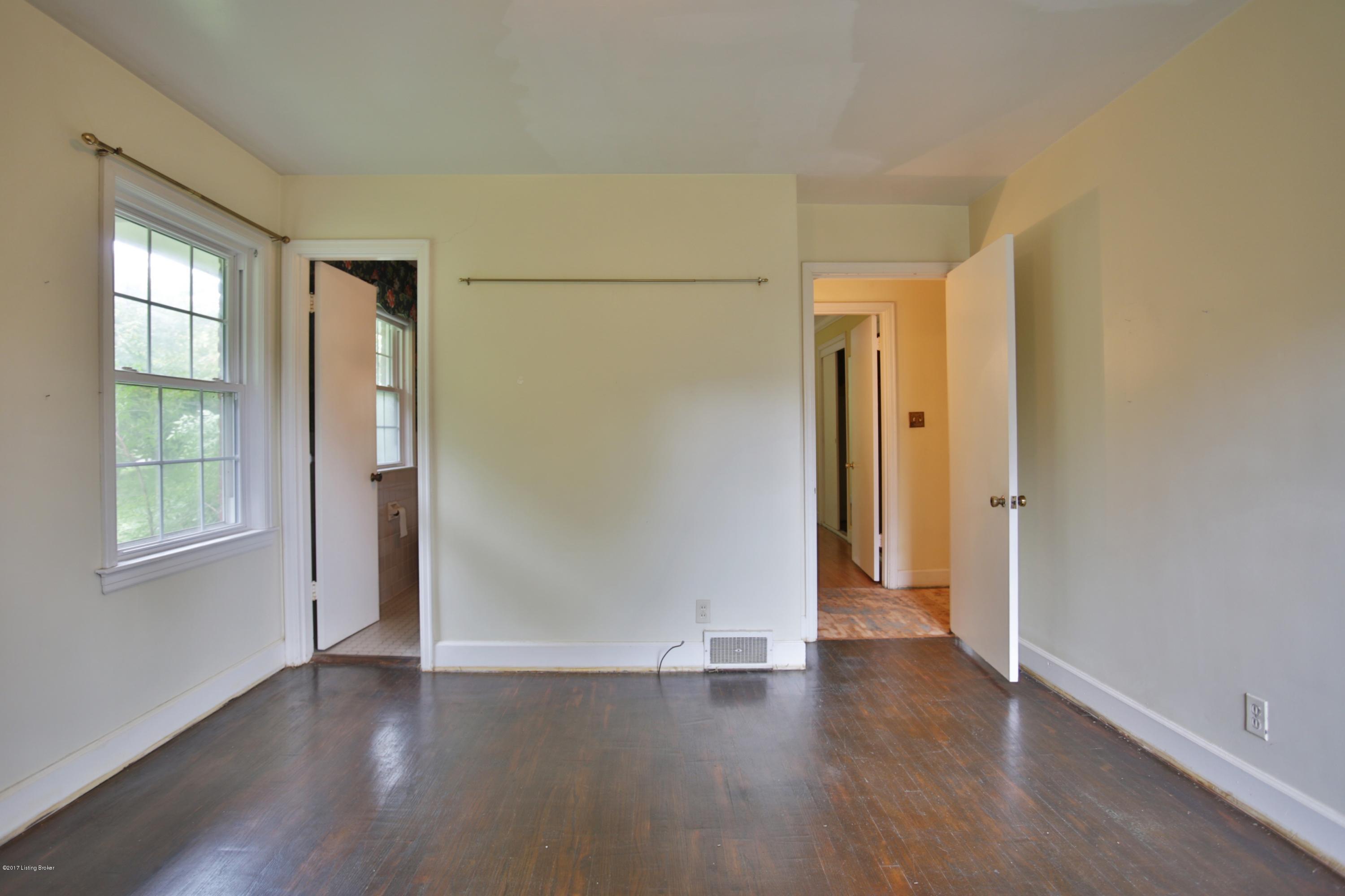 214 Travois Road Louisville, KY 40207 - Photo 19 of 25 Bedroom 2