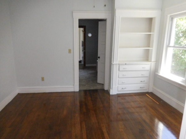 31 Daytona Street Springfield, MA 01108 - Photo 13 of 18 Gallery Image 13