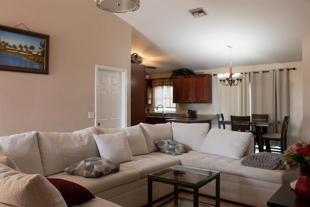 5339 Dixie Drive Naples, FL 34113 - Photo 5 of 16