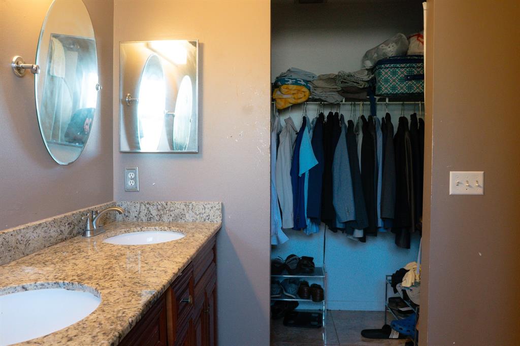 5339 Dixie Drive Naples, FL 34113 - Photo 9 of 16