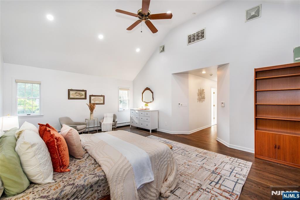 122 Crest Road Ridgewood, NJ 07450 - Photo 17 of 32 Gallery Image 17