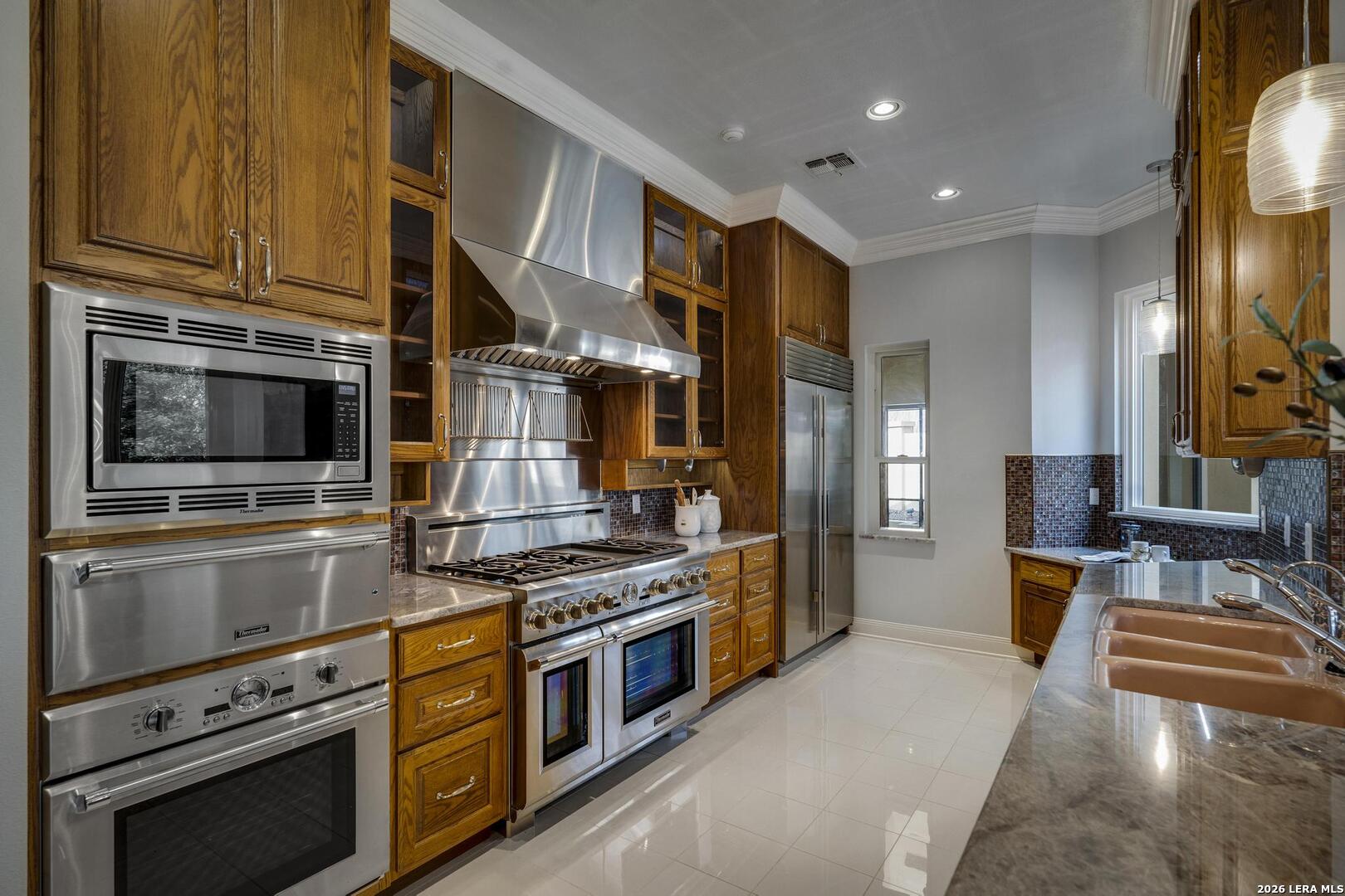 11748 Mill Rock Road San Antonio, TX 78230 - Photo 19 of 54