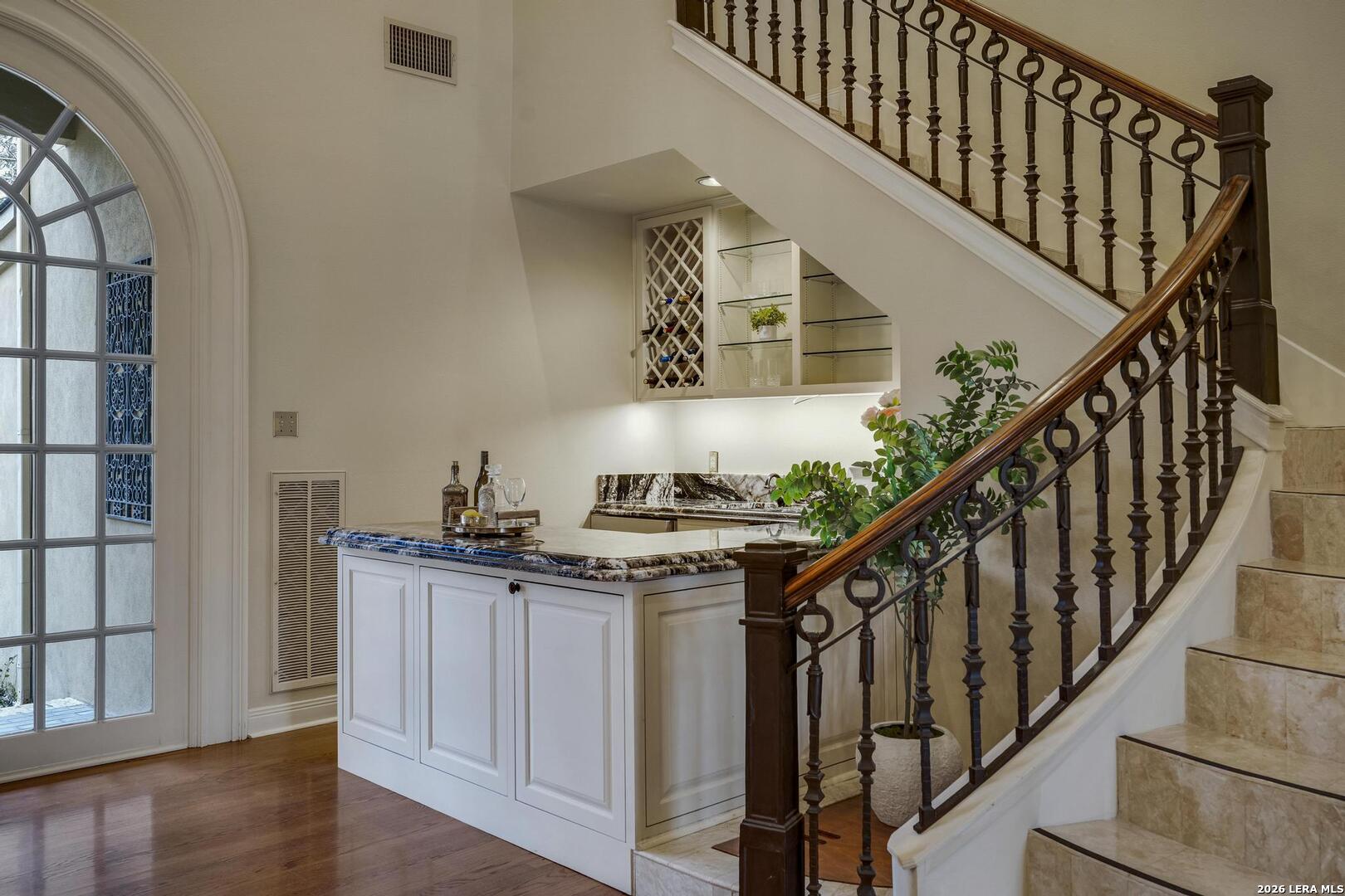 11748 Mill Rock Road San Antonio, TX 78230 - Photo 8 of 54