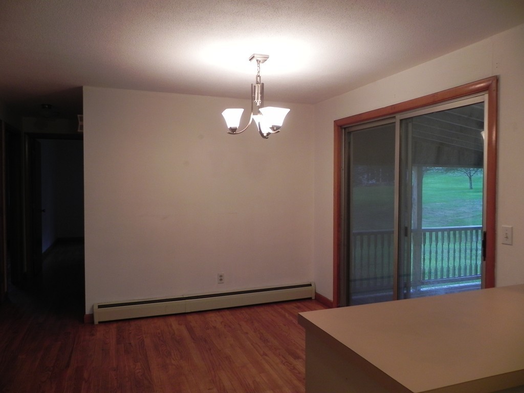 320 Porter Road East Longmeadow, MA 01028 - Photo 3 of 9 Gallery Image 3