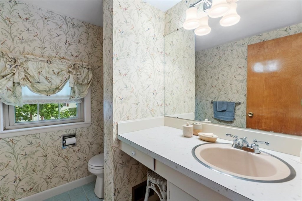 2 Kirkland Road Peabody, MA 01960 - Photo 13 of 21 Gallery Image 13