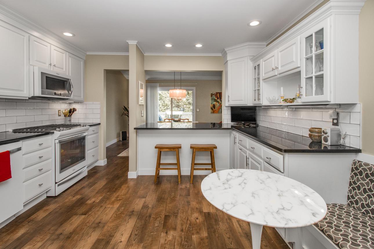 8262 Kingslee Road Bloomington, MN 55438 - Photo 15 of 38 Gallery Image 15
