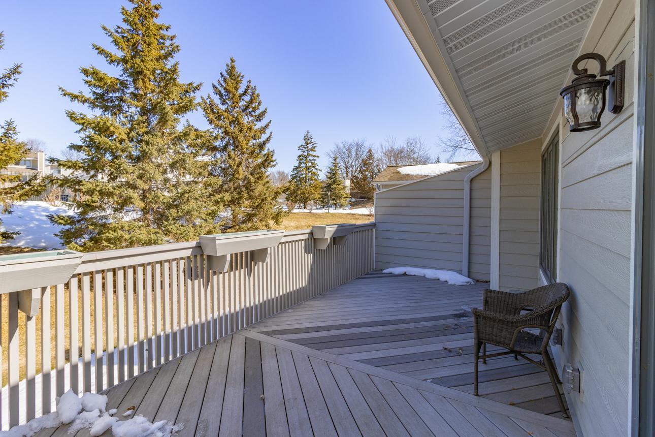 8262 Kingslee Road Bloomington, MN 55438 - Photo 16 of 38 Gallery Image 16