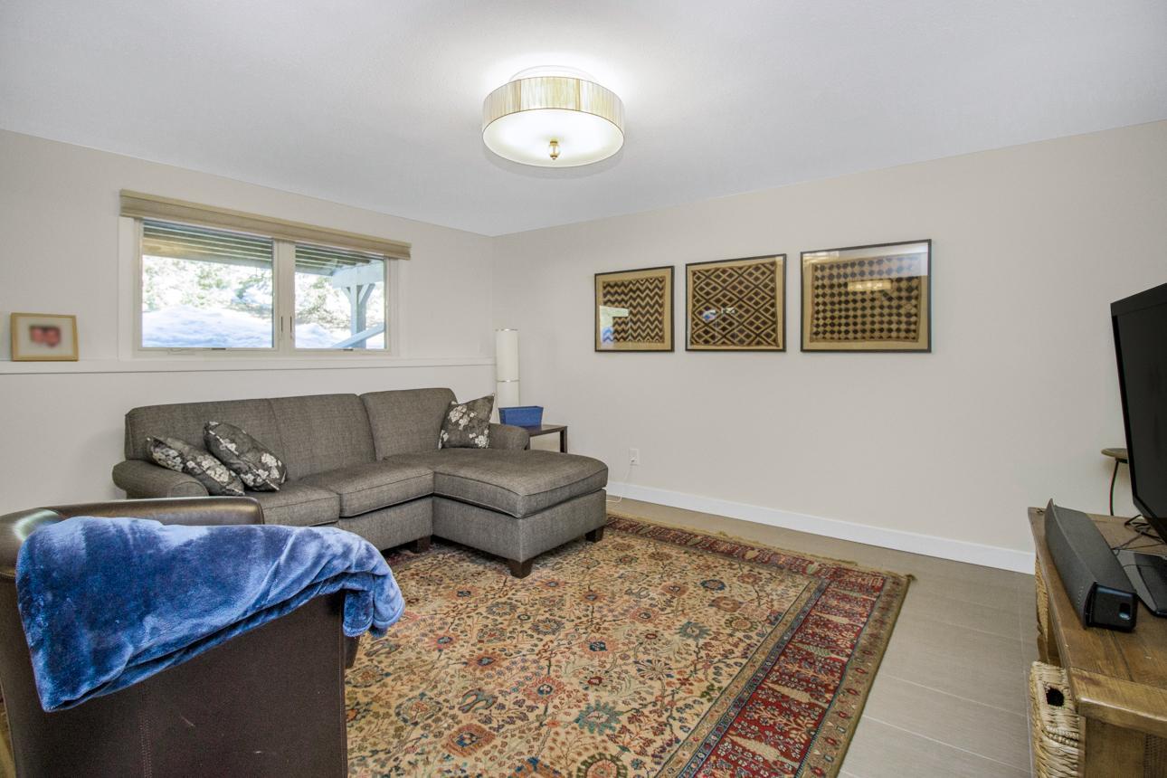 8262 Kingslee Road Bloomington, MN 55438 - Photo 31 of 38 Gallery Image 31