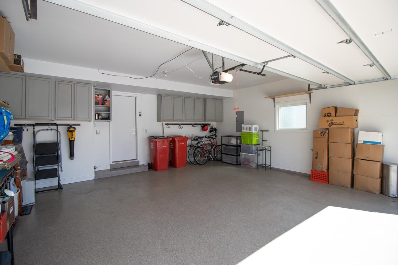 8262 Kingslee Road Bloomington, MN 55438 - Photo 34 of 38 Gallery Image 34