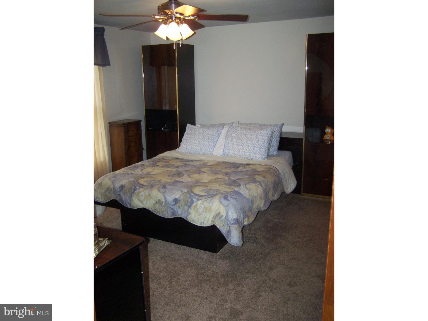 95 Mansfield Road East Columbus, NJ 08022 - Photo 12 of 25 Master Bedroom
