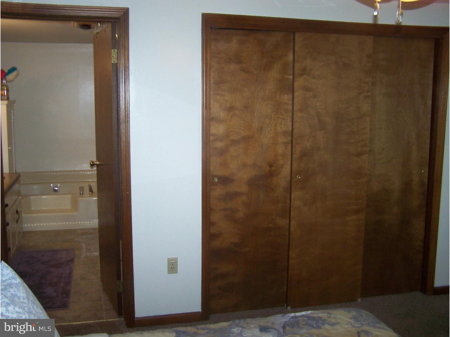 95 Mansfield Road East Columbus, NJ 08022 - Photo 13 of 25 Master Bedroom