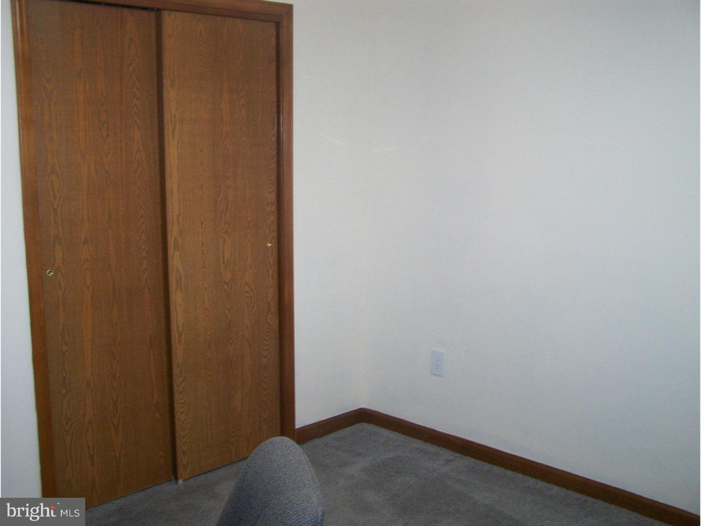 95 Mansfield Road East Columbus, NJ 08022 - Photo 20 of 25 Bedroom 3