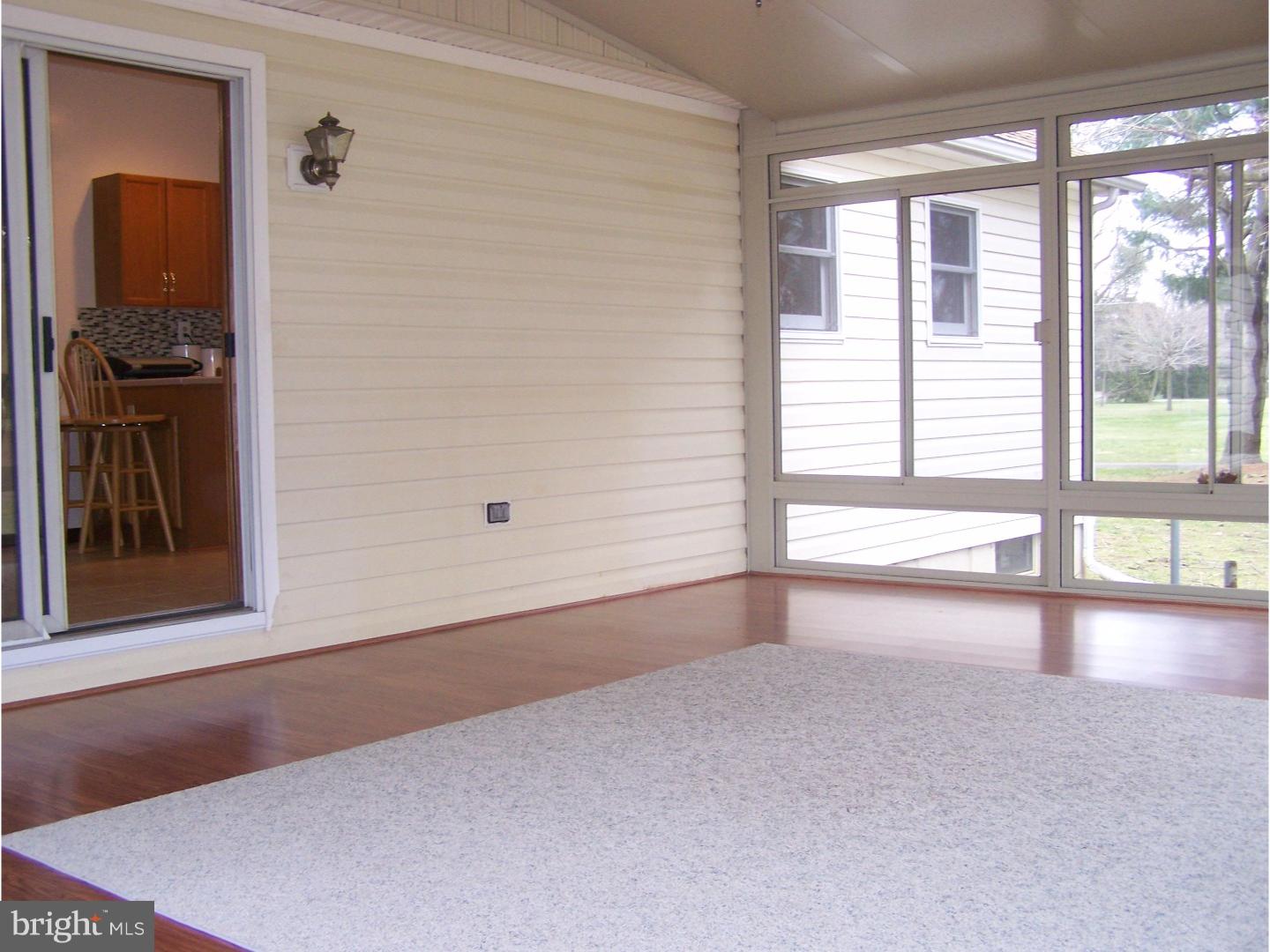 95 Mansfield Road East Columbus, NJ 08022 - Photo 9 of 25 Sun Room
