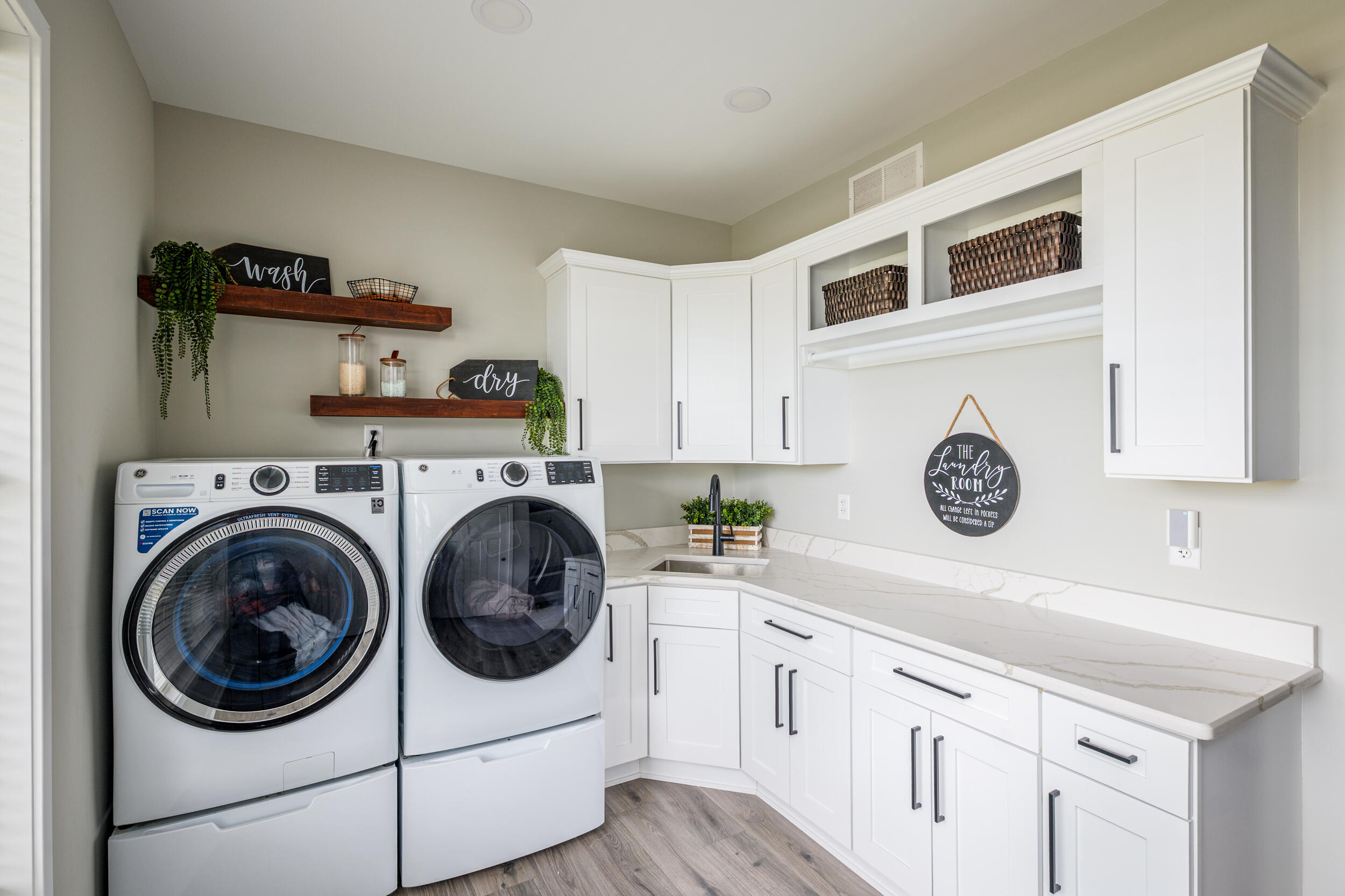 11641 Old Green Bay Road Pleasant Prairie, WI 53158 - Photo 48 of 77 Main Fl Laundry