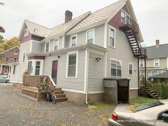 $1,575 | 103 State Street, Unit 2, Northampton, MA 01060