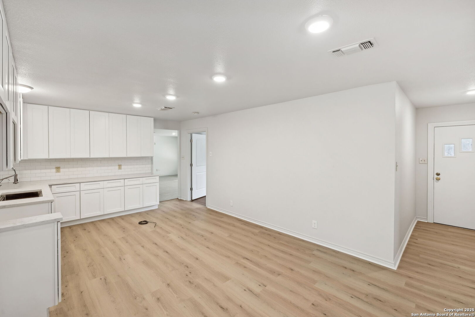 1031 Talley Road San Antonio, TX 78253 - Photo 5 of 17