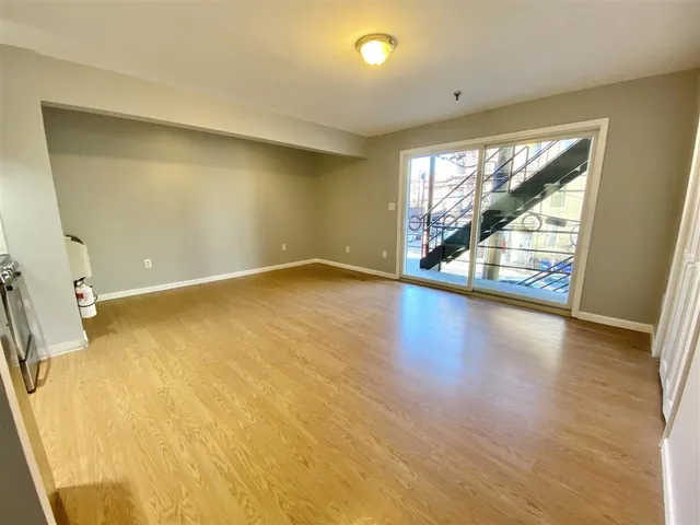 $2,040 | 130 Madison Street, Unit 3, Hoboken, NJ 07030