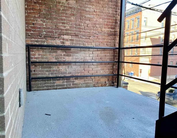 $2,040 | 130 Madison Street, Unit 3, Hoboken, NJ 07030
