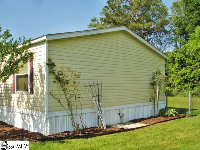 527 Hamby Road Honea Path, SC 29654 - Photo 2 of 13