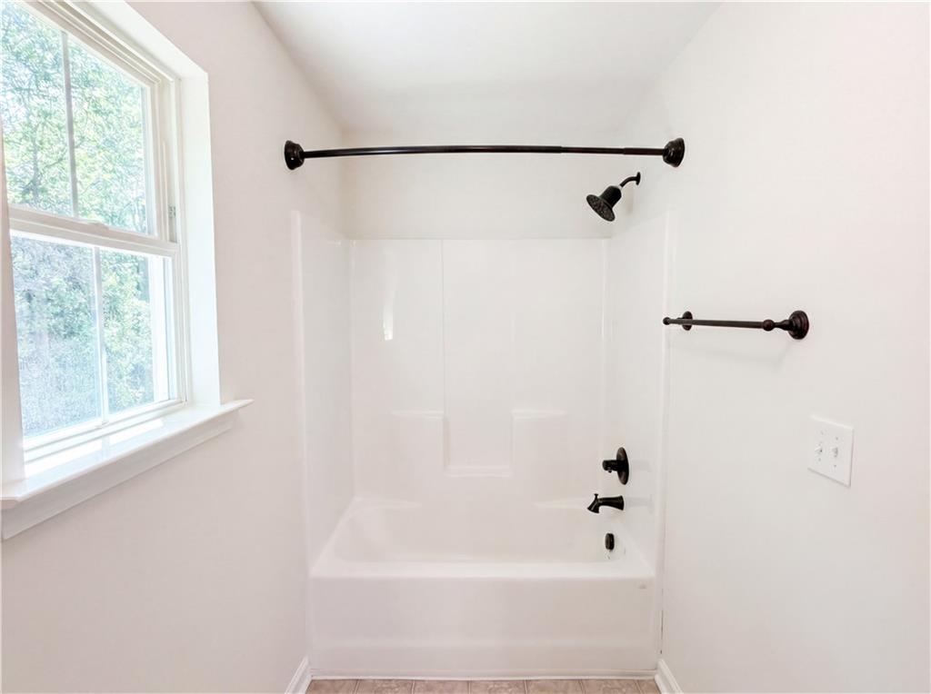 271 Stanebrook Court Jackson, GA 30233 - Photo 16 of 24