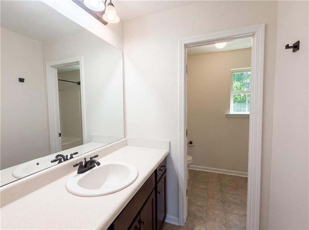 271 Stanebrook Court Jackson, GA 30233 - Photo 6 of 24