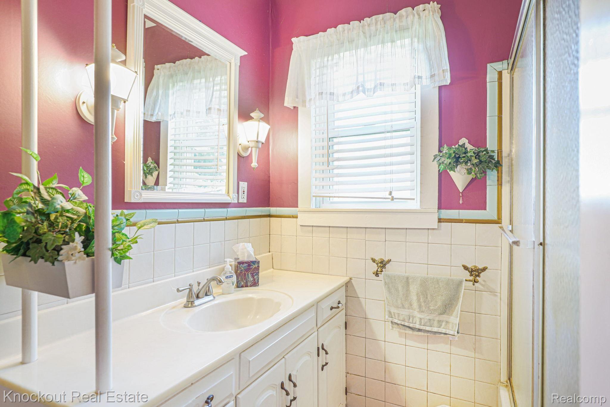 703 State Road Vassar, MI 48768 - Photo 26 of 51 26-web-or-mls-703 State Rd Millington-26.jpg