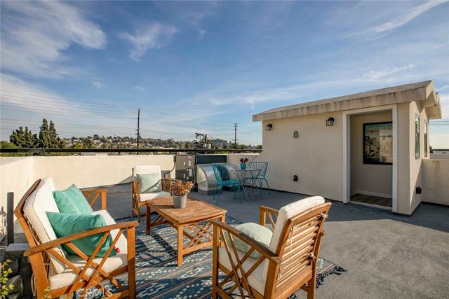 $5,195 | 4511 Russell Avenue, Los Feliz, CA 90027