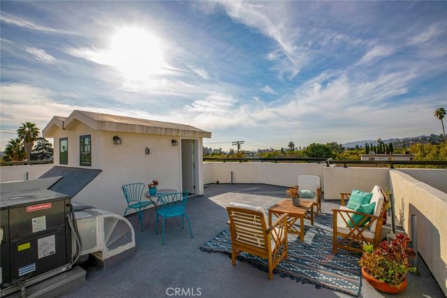 $5,195 | 4511 Russell Avenue, Los Feliz, CA 90027