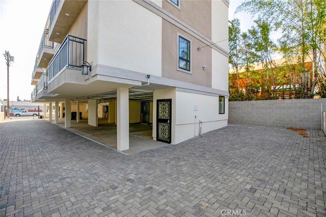 $5,195 | 4511 Russell Avenue, Los Feliz, CA 90027