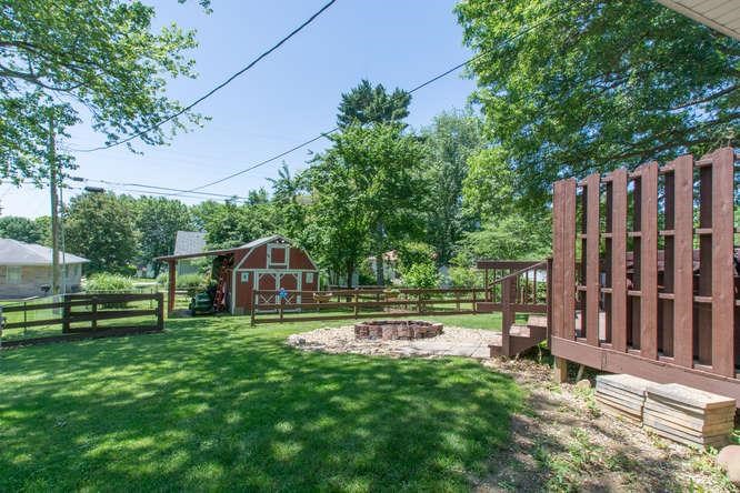 613 West Green Road Bloomington, IN 47403 - Photo 15 of 20 Gallery Image 15