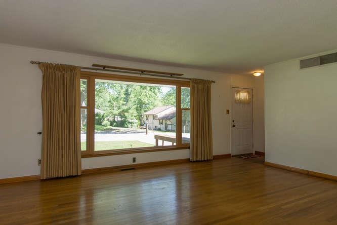 613 West Green Road Bloomington, IN 47403 - Photo 3 of 20 Gallery Image 3