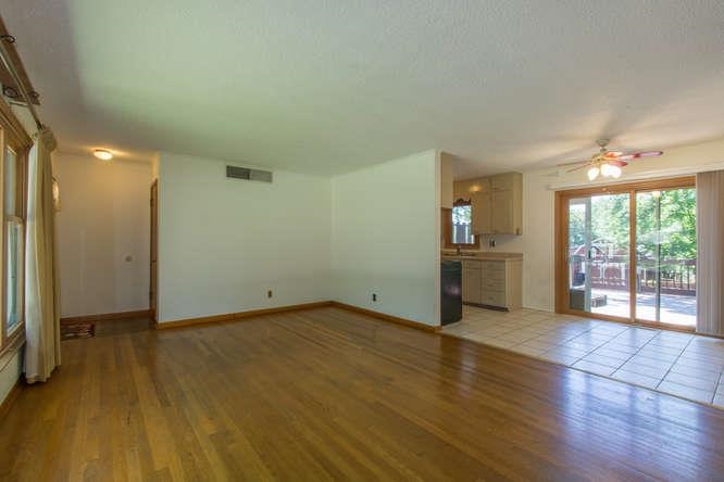 613 West Green Road Bloomington, IN 47403 - Photo 4 of 20 Gallery Image 4