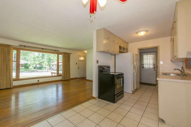 613 West Green Road Bloomington, IN 47403 - Photo 5 of 20 Gallery Image 5