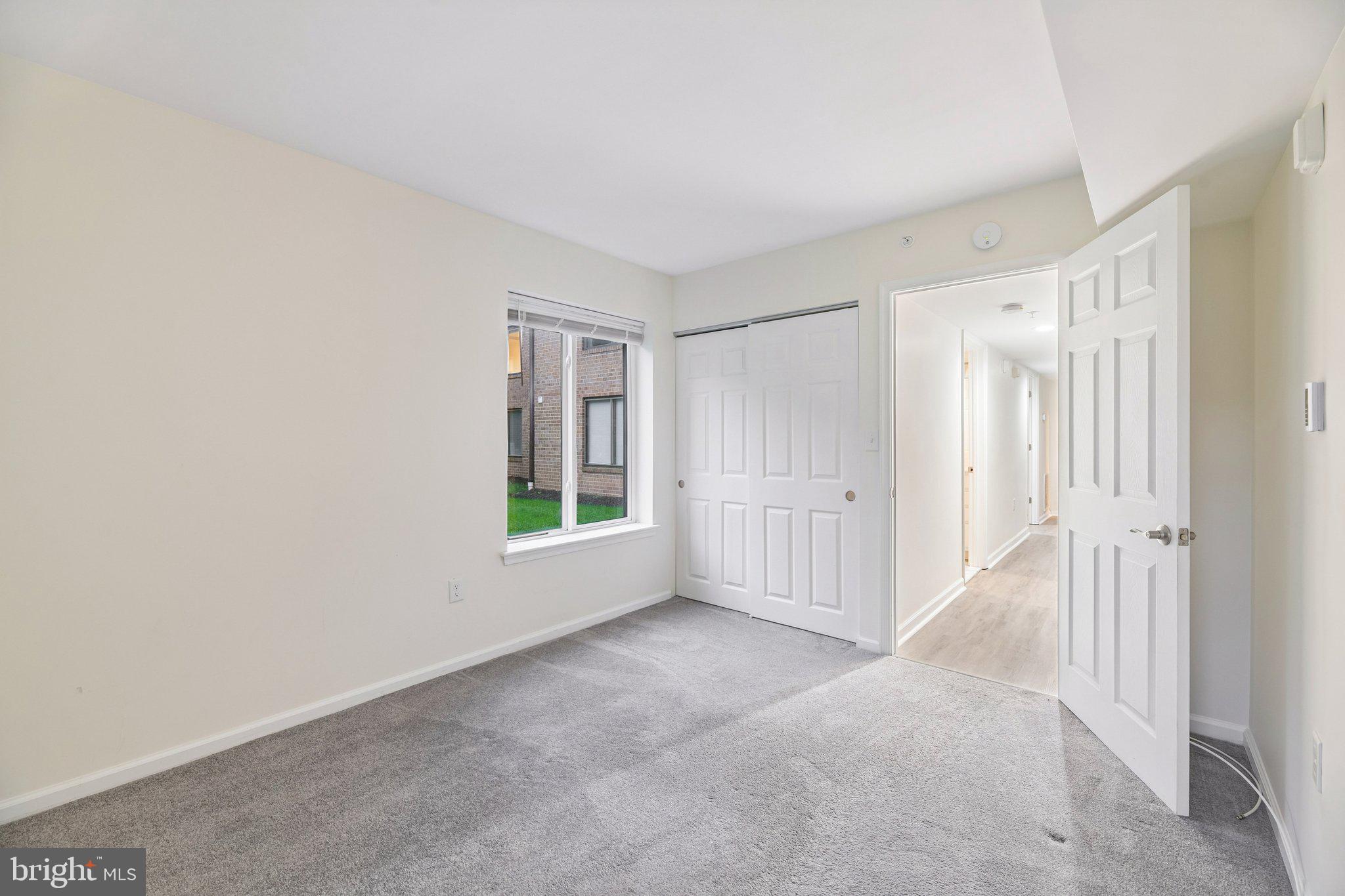 15210 Elkridge Way, Unit 911K Silver Spring, MD 20906 - Photo 31 of 37 Bedroom 3