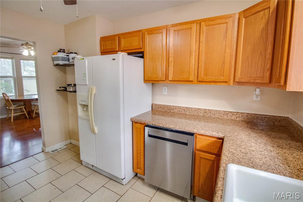 6 Rosa Avenue Godfrey, IL 62035 - Photo 13 of 40 Gallery Image 13
