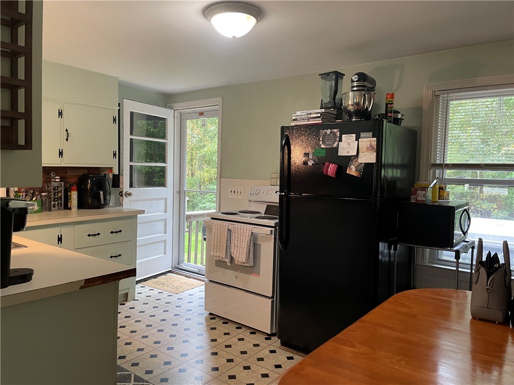 1565 Victory Highway Coventry, RI 02816 - Photo 11 of 21 Unit 1-Kitchen