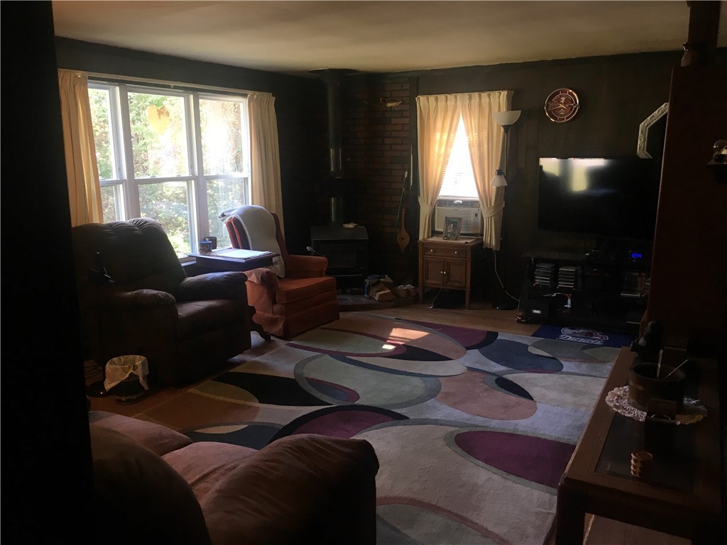 1565 Victory Highway Coventry, RI 02816 - Photo 15 of 21 Unit 2-Living room