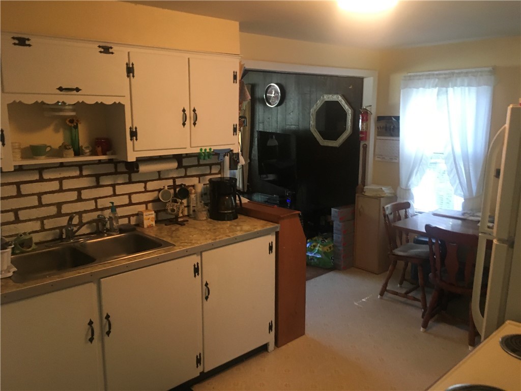 1565 Victory Highway Coventry, RI 02816 - Photo 16 of 21 Unit 2-Kitchen