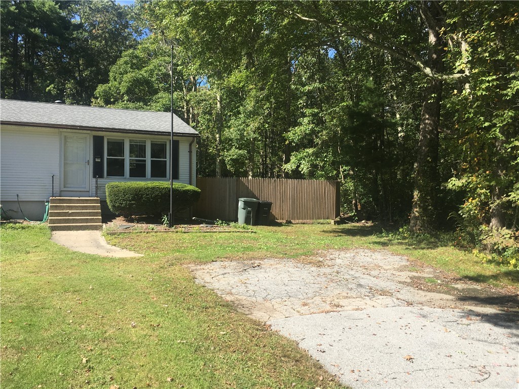 1565 Victory Highway Coventry, RI 02816 - Photo 3 of 21